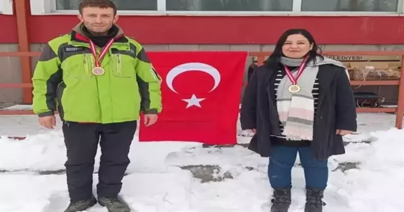 7 yıl önce evlendiği çocukluk aşkıyla kazada öldü