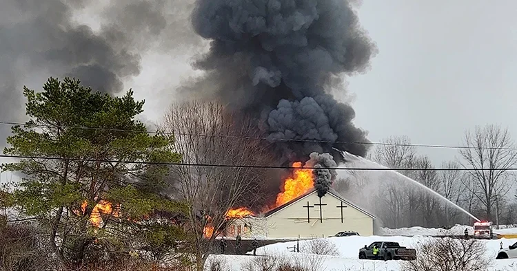 New York ta kilisede patlama