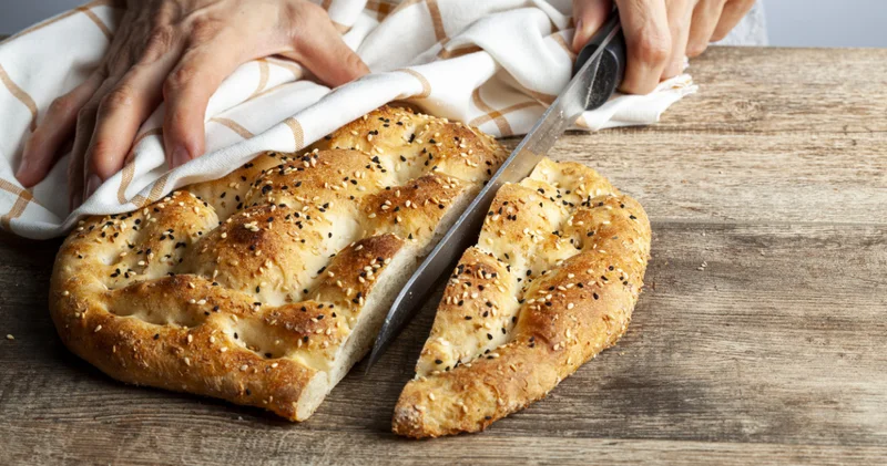 Osmanlı nın 500 yıllık lezzet mirası! Ramazan pidesinin kökeni nereye dayanıyor, neden yuvarlak?