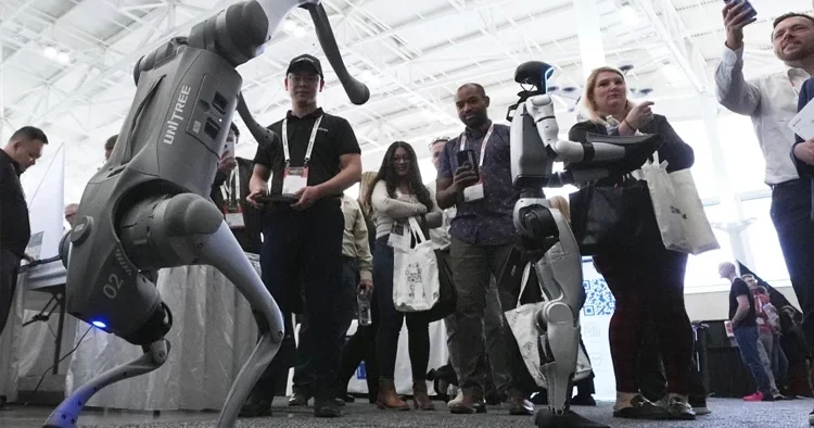 Hindistan da yerli diye tanıtılan robot köpek Çin malı çıktı