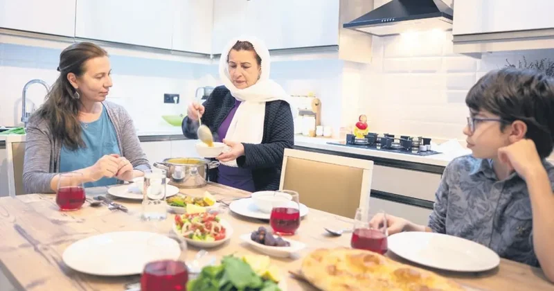 Sahurda protein ve lif içeren besinler tüketin