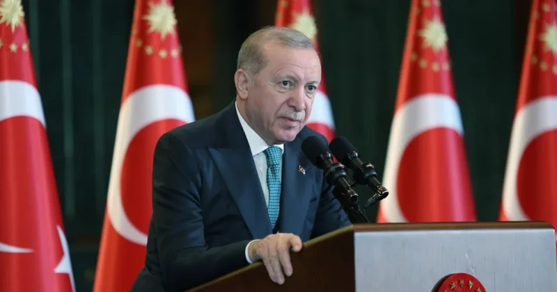 Erdoğan dan 168 yazar, akademisyen, sanatçı, gazetecinin imzaldığı laiklik bildirisine sert tepki Sözcü Gazetesi