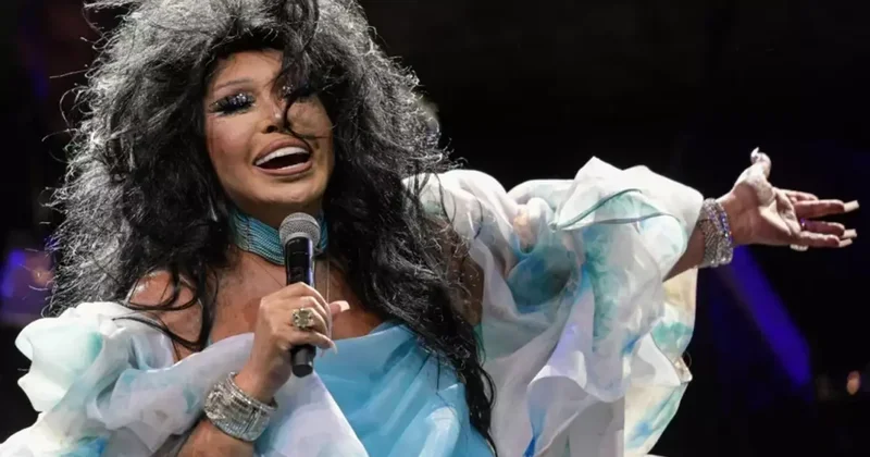 Bülent Ersoy un Ramazan hediyesi şaşırttı: Işıltılı peçetelik