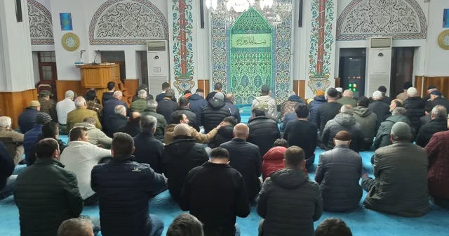 Devrek te ilk Teravih namazı idrak edildi Zonguldak Haberleri