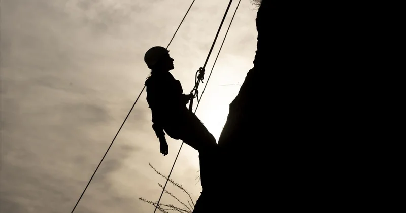 Avusturya nın en yüksek dağında kız arkadaşını ölüme terk eden dağcı yargılanıyor