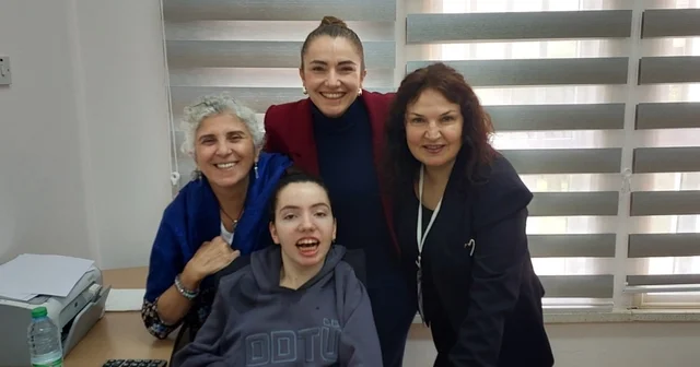 Açıköğretim Fakültesi öğrencileri Elay ve Talya nın ilham veren başarı öyküsü Eskişehir Haberleri