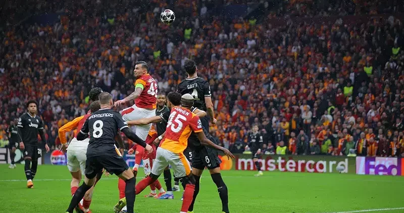 Galatasaray tarih yazdı, tur için avantajı kaptı