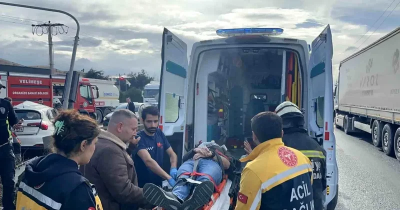 Tekirdağ da kırmızı ışık ihlalinin kazayla sonuçlandığı anlar kamerada