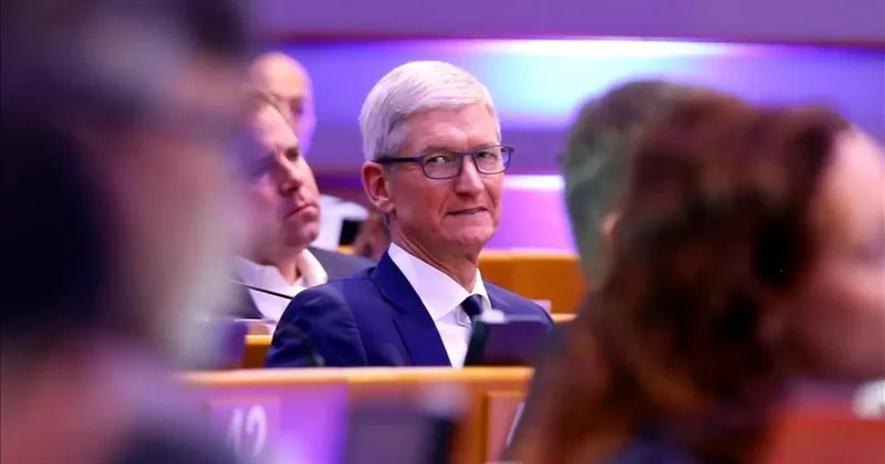 Halefi bile konuşuluyordu: Apple CEO su Tim Cook emeklilik iddialarına son noktayı koydu