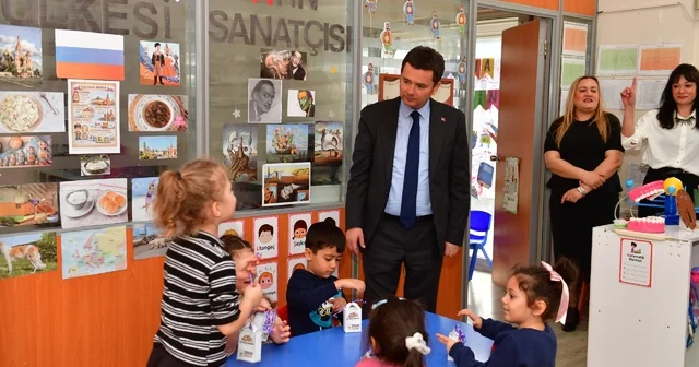 Başkan Erkan Aydın dan çocuklara bayram ziyareti Osmangazi de bayram coşkusu minik kalpler de yaşandı Bursa Haberleri
