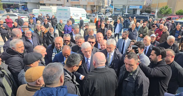 Dervişoğlu, çocukluk arkadaşının annesinin cenazesine katıldı Ordu Haberleri