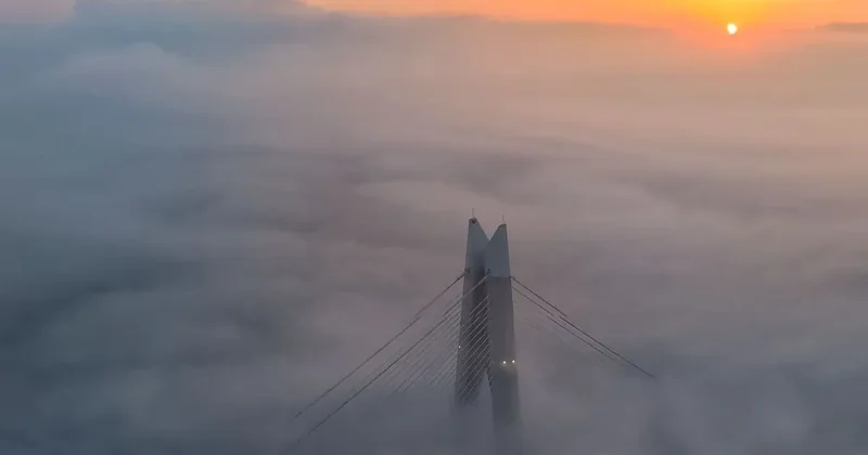İstanbul da sabahın ilk ışıklarıyla mest eden görüntü