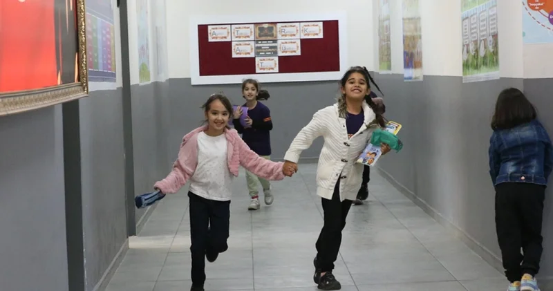 İkinci ara tatil ne zaman bitiyor? MEB 2026 takvimi ile okullar ne zaman açılacak, 2. dönem ara tatili hangi gün bitecek?