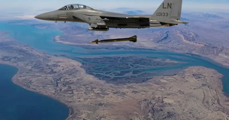 ABD tek başına harekete geçti! Ülkenin can damarı 2 tonluk bombalarla vuruldu