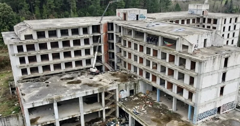 Koca şehrin ortasındaki ultra lüks otel kaderine terk edildi Sözcü Gazetesi