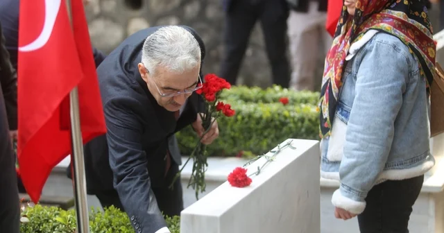 Bursa protokolünden Pınarbaşı Şehitliği ne anlamlı ziyaret Bursa Haberleri