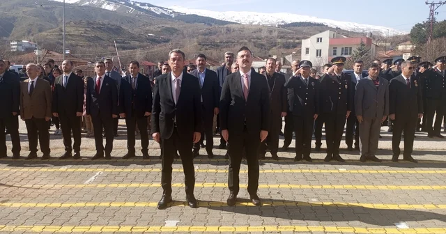 Sivrice de 18 Mart Şehitleri Anma Günü ve Çanakkale Deniz Zaferi dolayısıyla tören yapıldı Elazığ Haberleri
