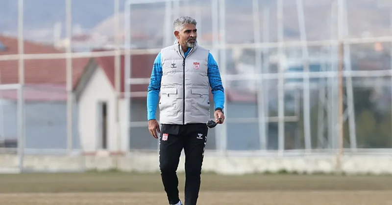 Sivasspor da İsmet Taşdemir, Rey Manaj ın durumunu açıkladı!