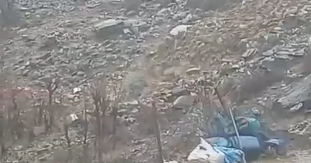 Bitlis te heyelan köy yolunu kapattı Bitlis Haberleri