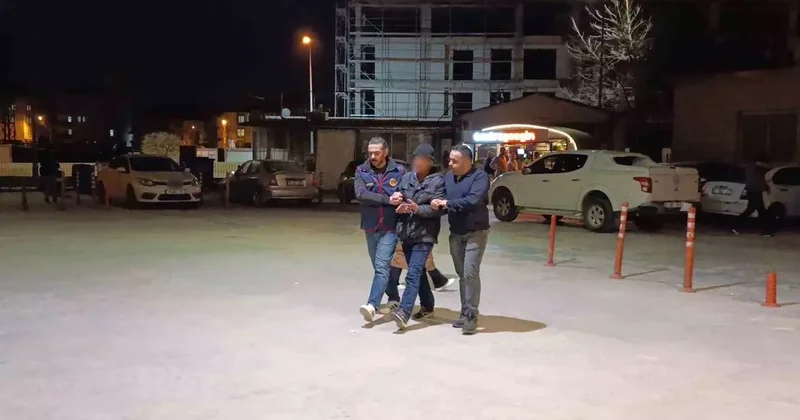 Bursa’da 15 yıl hapis cezası bulunan firari dolmuşta yakalandı