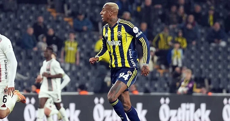 Talisca 23 gün sonra formasına kavuştu!