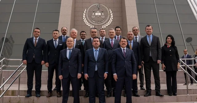 Adalet Bakan Yardımcısı Tuncay, İzmir Adliyesi ni ziyaret etti İzmir Haberleri