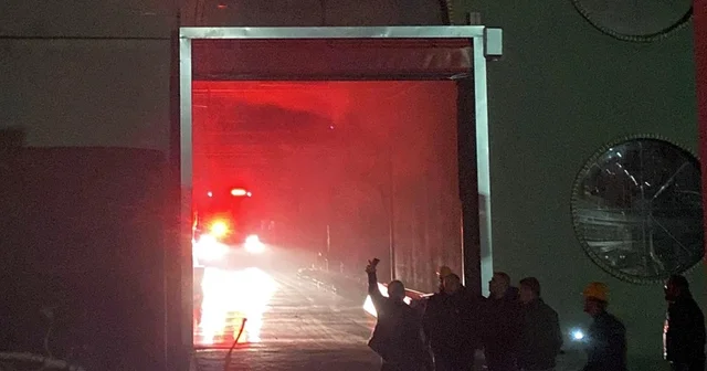 Tekirdağ da fabrika yangını büyümeden söndürüldü Tekirdağ Haberleri