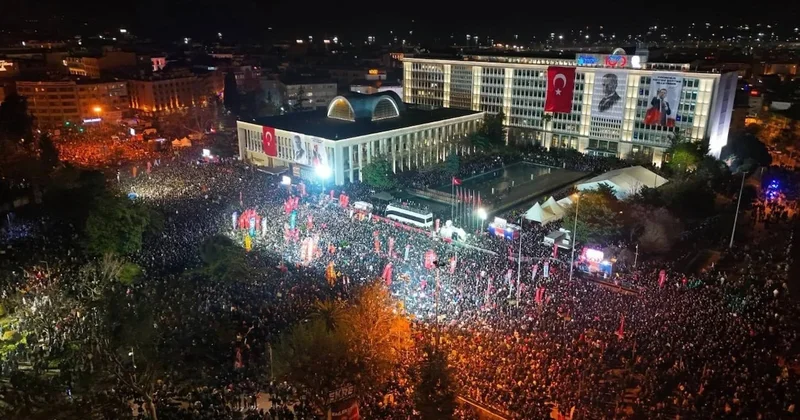 On binler Saraçhane ye akın etti: CHP lideri Özel konuşuyor Sözcü Gazetesi