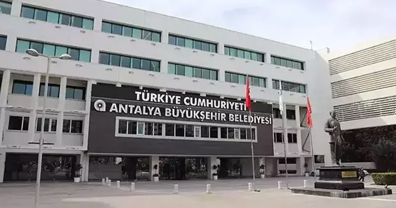 Antalya Büyükşehir Belediyesi ne yönelik rüşvet ve yolsuzluk davasında 3 üncü gün