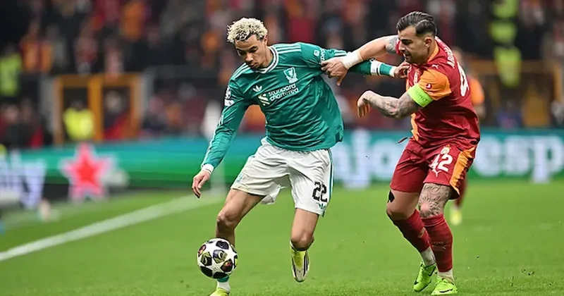 İşte Okan Buruk un Anfield Road da sahaya süreceği 11 Sözcü Gazetesi