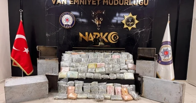 Van da çekici ve dorsesinde 68 kilo 500 gram skunk ele geçirildi; 4 tutuklama Van Haberleri