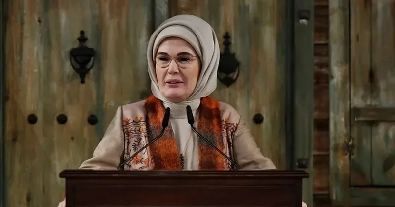 Emine Erdoğan ‘Kuruluş Orhan’ setini ziyaret etti