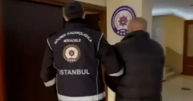 İstanbul da göçmen kaçakçılığı operasyonunda 4 şüpheli yakalandı VİDEO İZLE