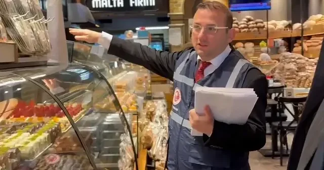 İstanbul da Ticaret Bakanlığı ekipleri Ramazan Bayramı öncesi denetimlerini sıklaştırdı VİDEO İZLE