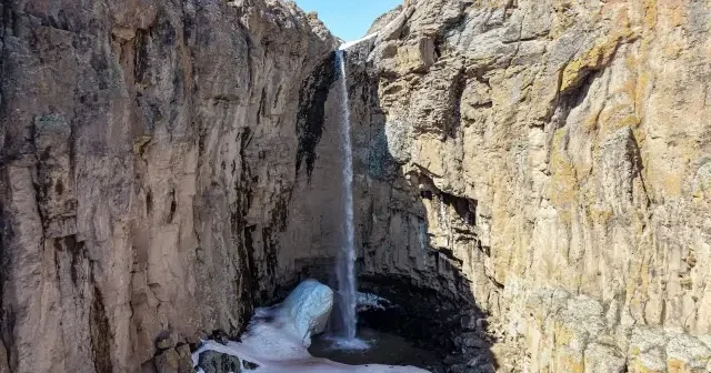 Van’da kuruyan Yaşar Kemal Şelalesi yeniden canlandı VİDEO İZLE