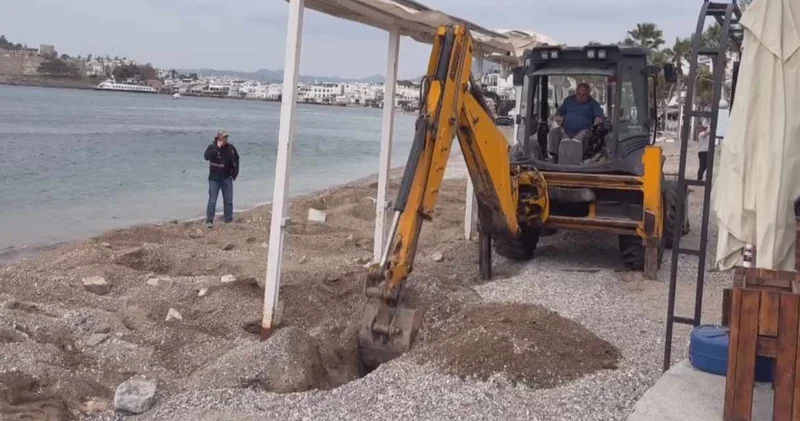 Bodrum da kaçak yapı temizliği: Sahil şeridindeki işgaller kaldırılıyor