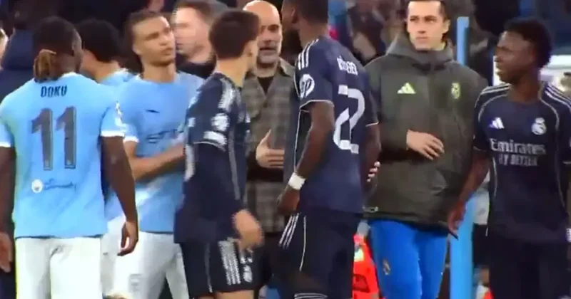 Neredeyse kavga edeceklerdi! Maç sonuna damga vuran olay