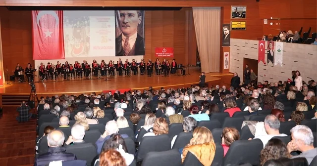 Köy Enstitüleri nin 86. yılında Aydınlanma Onur Ödülü sahibini buldu Başkan Erkan Aydın dan anlamlı ödül takdimi Bursa Haberleri