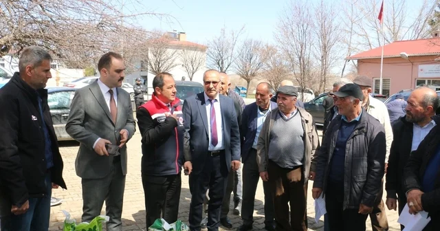 Çayırlı da 133 çiftçiye 10 ton yonca tohumu desteği Erzincan Haberleri