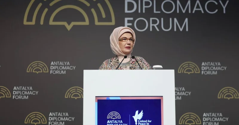 Emine Erdoğan, Filistin İçin Tek Yürek konulu panele katıldı