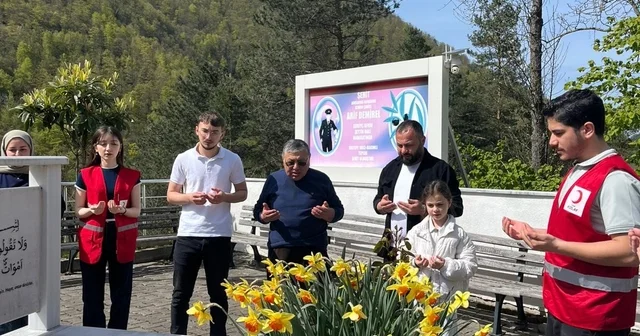 Şehit Jandarma Uzman Arif Demirel, kabri başında anıldı Kastamonu Haberleri