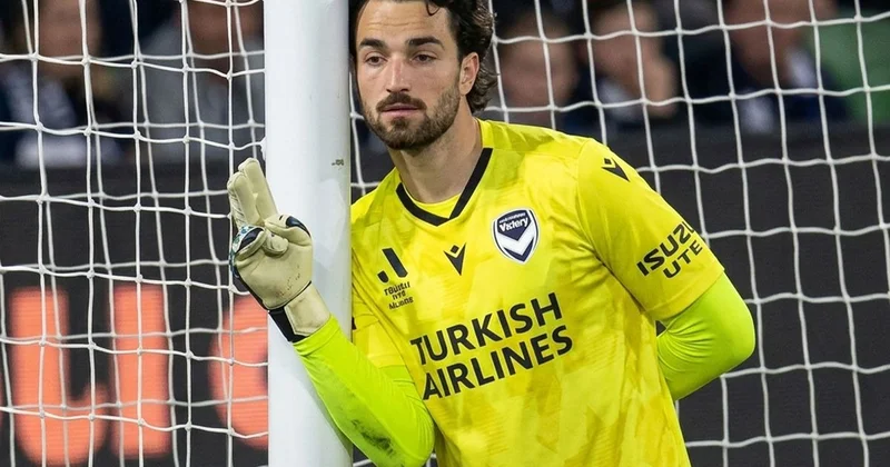 Bu görüntüden birkaç saniye sonra olanlar inanılmaz! Martılar sahayı istila etti