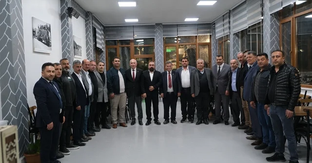 Pınarbaşı ve Sarız dan Başkan Odakır a tam destek Kayseri Haberleri