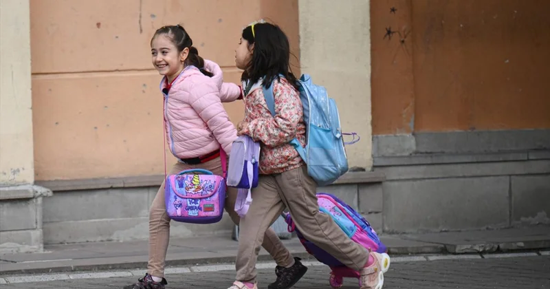 Ankara da akran zorbalığına karşı Nezaket Haftası projesi