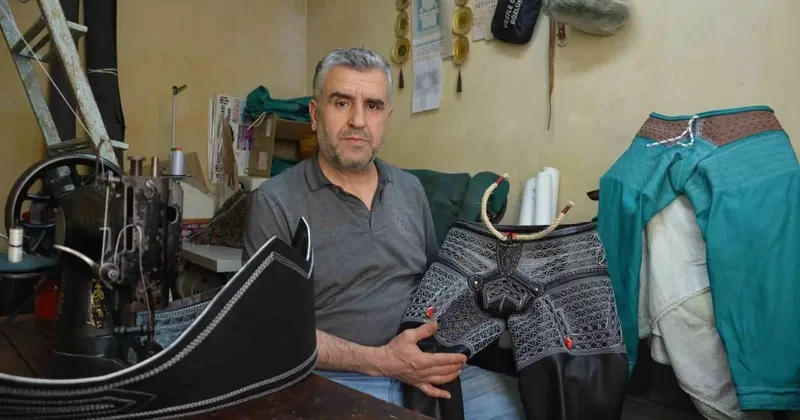 Er meydanının gizli kahramanı zamana direniyor