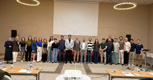 Erzincan da kuru göz hastalığına yönelik bilimsel sunum Erzincan Haberleri