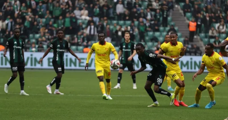 Kocaelispor evinde Göztepe den puanı son dakikada aldı!