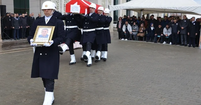 Kanserden hayatını kaybeden polis memuru için uğurlama töreni Erzurum Haberleri