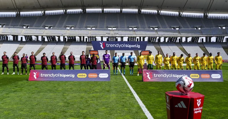 Ligin bitimine haftalar kala pes ettiler: Gelecek sezon için yeni oyuncular bakmamız lazım