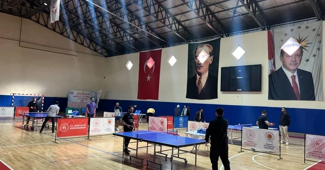 Vezirköprü de sağlık çalışanları masa tenisi turnuvasında buluştu Samsun Haberleri